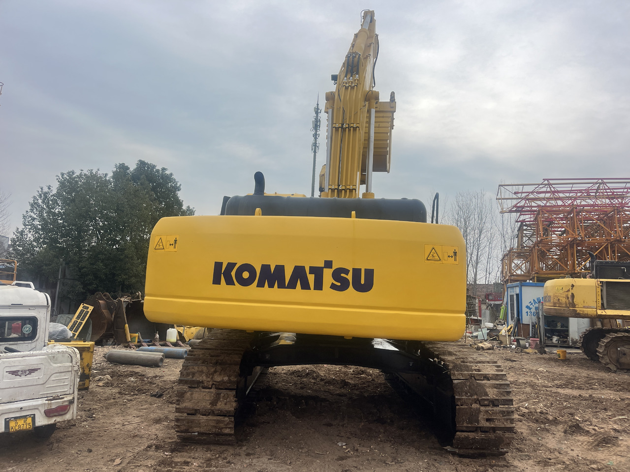 KOMATSU Crawler excavator Second-hand Excavator Komatsu PC 450-7for Sale-------Good Condition - Строителна техника: снимка 4 KOMATSU Crawler excavator Second-hand Excavator Komatsu PC 450-7for Sale-------Good Condition - Строителна техника: снимка 4