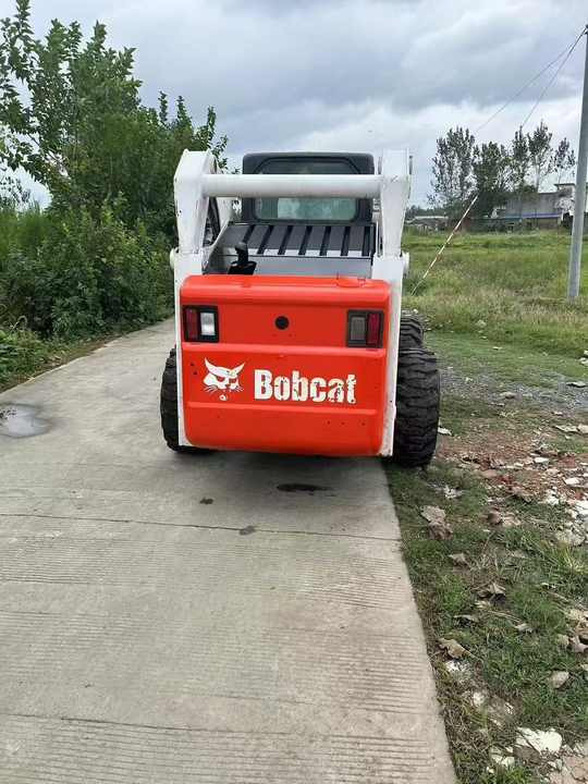 USED BOBCAT S300 Skid-steer Loader with Very Good Performance Is for Sale at a Low Price. S160/s185/s220/330 in Stock - Мини челен товарач: снимка 3 USED BOBCAT S300 Skid-steer Loader with Very Good Performance Is for Sale at a Low Price. S160/s185/s220/330 in Stock - Мини челен товарач: снимка 3
