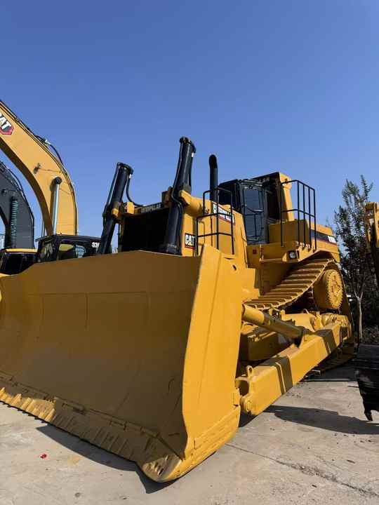 USED ORIGINAL CAT D10r Large Bulldozer for Sale Spot Cat D10 Bulldozer Cat D5 D6 D7 D10 Bulldozer in China - Булдозер: снимка 5 USED ORIGINAL CAT D10r Large Bulldozer for Sale Spot Cat D10 Bulldozer Cat D5 D6 D7 D10 Bulldozer in China - Булдозер: снимка 5