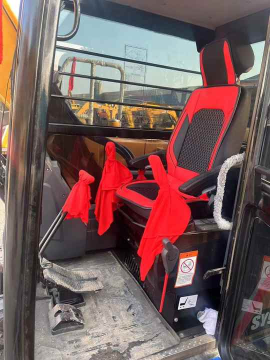 USED Sany 95 Excavator with Good Condition for Sale - Верижен багер: снимка 5 USED Sany 95 Excavator with Good Condition for Sale - Верижен багер: снимка 5