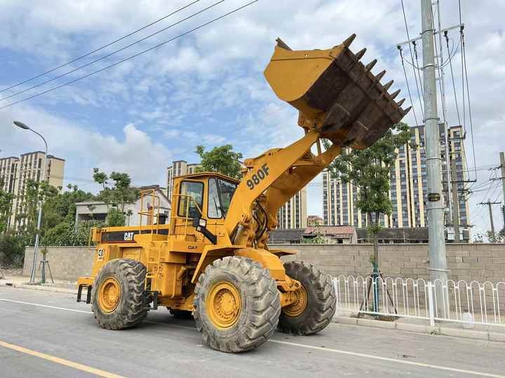 Used CAT 980f 980g 980c Wheel Loader Second Hand Condition CAT 966H 966F 966E 966G Front Loaders for Sale - Колесен товарач: снимка 5 Used CAT 980f 980g 980c Wheel Loader Second Hand Condition CAT 966H 966F 966E 966G Front Loaders for Sale - Колесен товарач: снимка 5