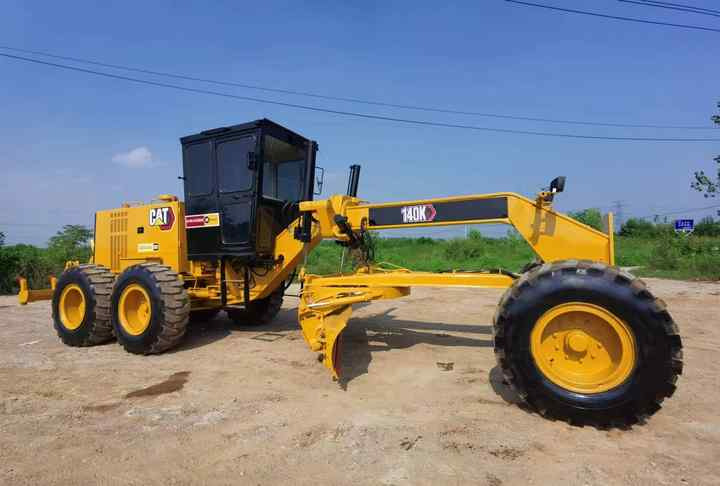 Used Caterpillar CAT 140k Land Road Motor Grader CAT140k Used Grader Cheap Price for Sale - Грейдер: снимка 4 Used Caterpillar CAT 140k Land Road Motor Grader CAT140k Used Grader Cheap Price for Sale - Грейдер: снимка 4