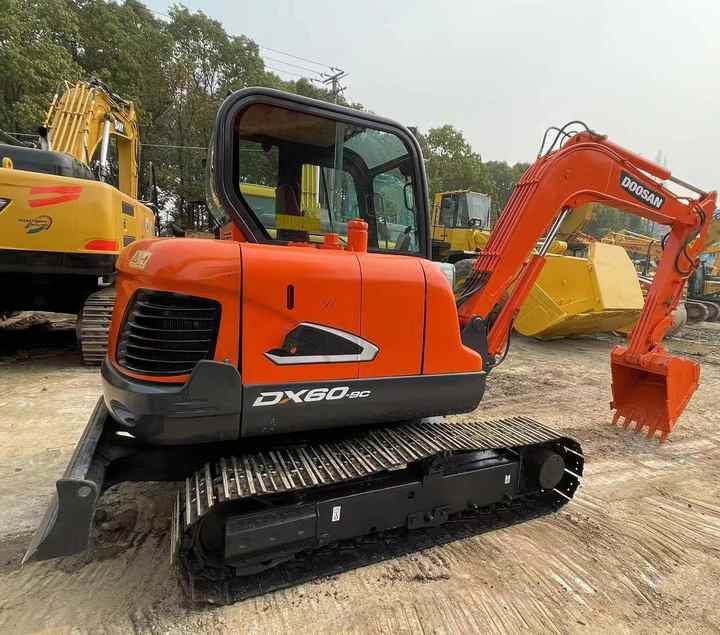 Used Doosan DX60-9c Excavator | Low Hours | Robust Undercarriage | Global Shipping | Discounted Price - Мини багер: снимка 1 Used Doosan DX60-9c Excavator | Low Hours | Robust Undercarriage | Global Shipping | Discounted Price - Мини багер: снимка 1
