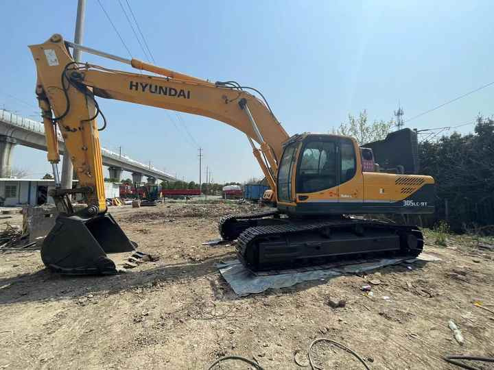 Used HYUNDAI 305LC-9T Crawler Excavator with good performance Hyundai30 tons earthmoving machinery with low price on-sale - Верижен багер: снимка 5 Used HYUNDAI 305LC-9T Crawler Excavator with good performance Hyundai30 tons earthmoving machinery with low price on-sale - Верижен багер: снимка 5