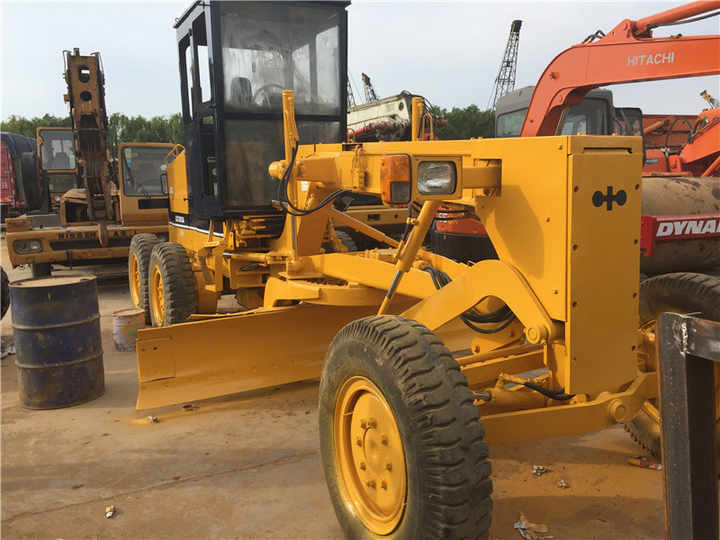 Used Komatsu GD305 Motor Grader Cheap Price Komatsu Road Grader GD305 Good Condition in China - Грейдер: снимка 5 Used Komatsu GD305 Motor Grader Cheap Price Komatsu Road Grader GD305 Good Condition in China - Грейдер: снимка 5