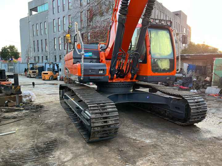 Used Large Doosan DX340 Excavator Original DX340-9 Used Excavator 34 Tons DX340lc-9c Hydraulic Excavator Sold Well - Верижен багер: снимка 5 Used Large Doosan DX340 Excavator Original DX340-9 Used Excavator 34 Tons DX340lc-9c Hydraulic Excavator Sold Well - Верижен багер: снимка 5