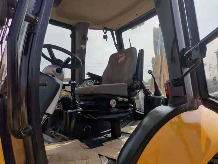 Used Small Bakchoe Loader JCB 4CX Towable Backhoe/3cx 4cx Jcb Backhoe Loader for Sale - Багер-товарач: снимка 5 Used Small Bakchoe Loader JCB 4CX Towable Backhoe/3cx 4cx Jcb Backhoe Loader for Sale - Багер-товарач: снимка 5