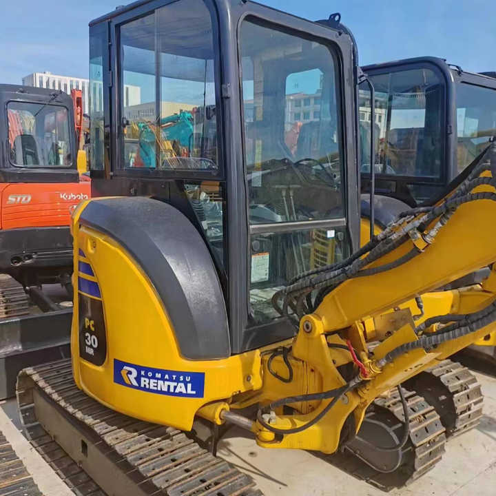 Used komatsu Mini Pc30 Mini 3tons Excavator komatsu Pc 30 35 40 55 Mini Digger in Stock for Sale - Верижен багер: снимка 1 Used komatsu Mini Pc30 Mini 3tons Excavator komatsu Pc 30 35 40 55 Mini Digger in Stock for Sale - Верижен багер: снимка 1