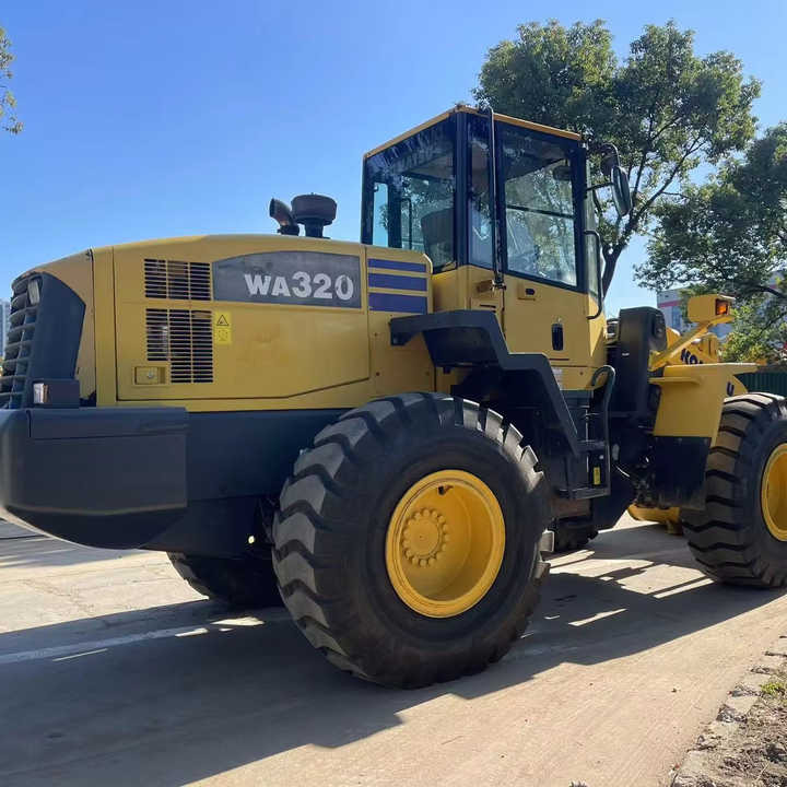 Used komatsu Wa320-5 Wheel Loader Second Hand Machine Popular Brand komatsu Hydraulic Machinery - Колесен товарач: снимка 1 Used komatsu Wa320-5 Wheel Loader Second Hand Machine Popular Brand komatsu Hydraulic Machinery - Колесен товарач: снимка 1