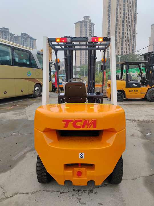 Very Cheap Price 3 Tonne TCM Forklift Run Performance TCM30 Forklift for Sale - Мотокар: снимка 5 Very Cheap Price 3 Tonne TCM Forklift Run Performance TCM30 Forklift for Sale - Мотокар: снимка 5