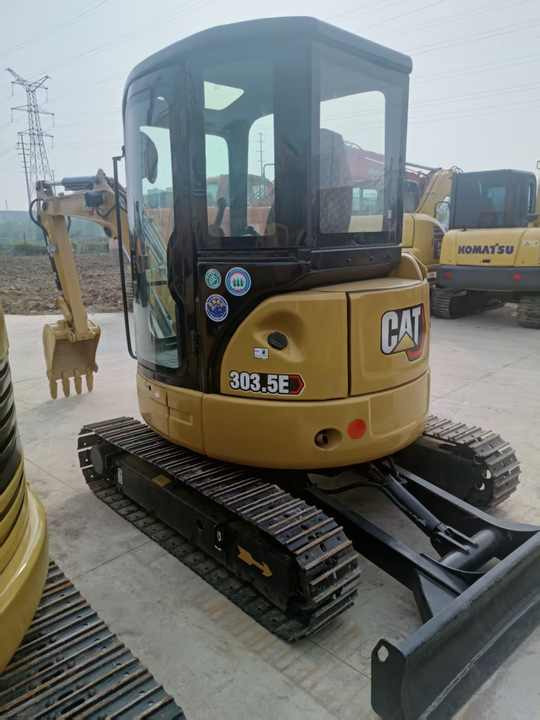 Well-Maintained Used CAT 303.5E Reliable Performance Guaranteed - Багер: снимка 5 Well-Maintained Used CAT 303.5E Reliable Performance Guaranteed - Багер: снимка 5
