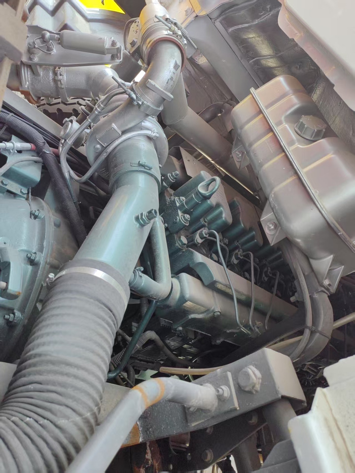 Howo HOWO 8X4 dump truck for sale - Самосвал камион: снимка 3 Howo HOWO 8X4 dump truck for sale - Самосвал камион: снимка 3