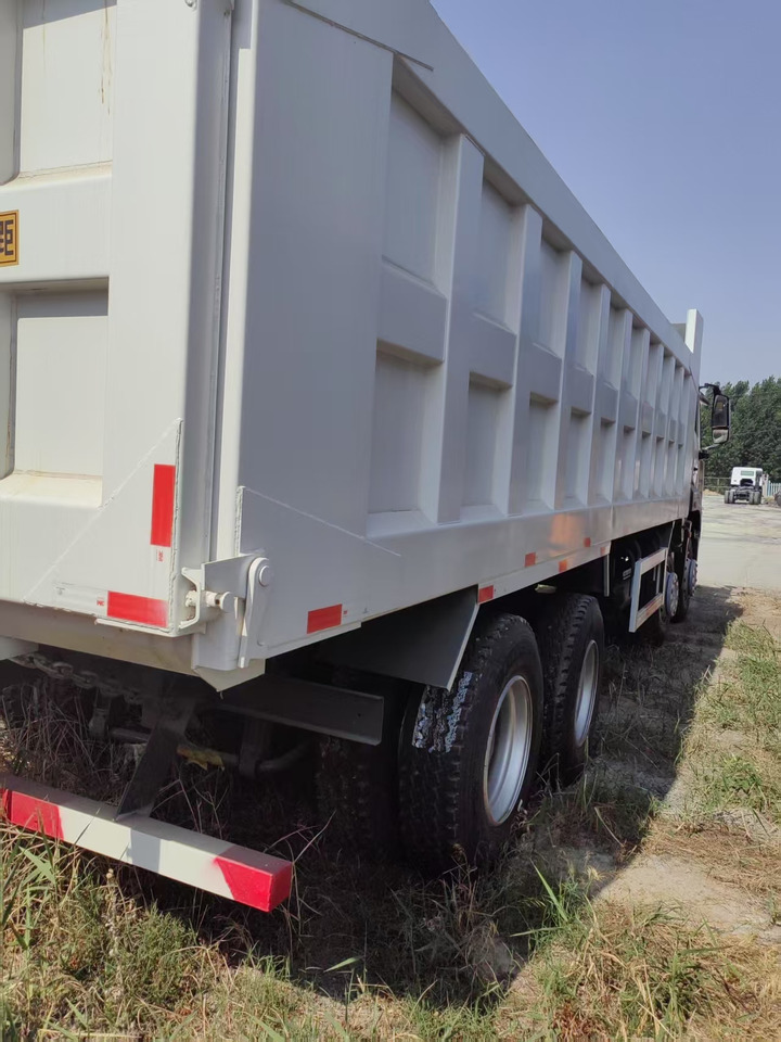 Howo HOWO 8X4 dump truck for sale - Самосвал камион: снимка 2 Howo HOWO 8X4 dump truck for sale - Самосвал камион: снимка 2