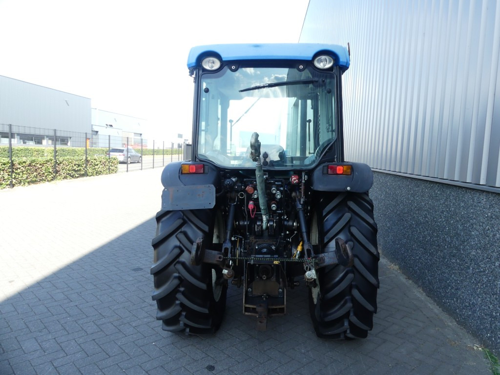 NEW HOLLAND T4040F - Малък трактор: снимка 4 NEW HOLLAND T4040F - Малък трактор: снимка 4