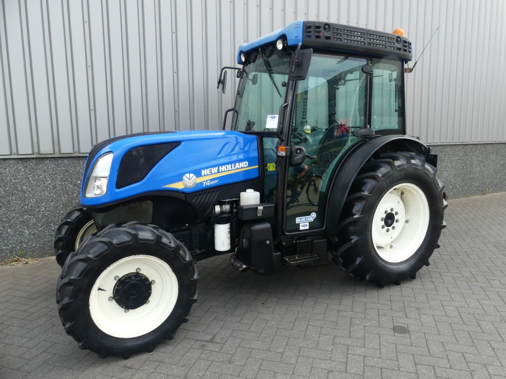 New Holland T4.100F - Малък трактор: снимка 1 New Holland T4.100F - Малък трактор: снимка 1