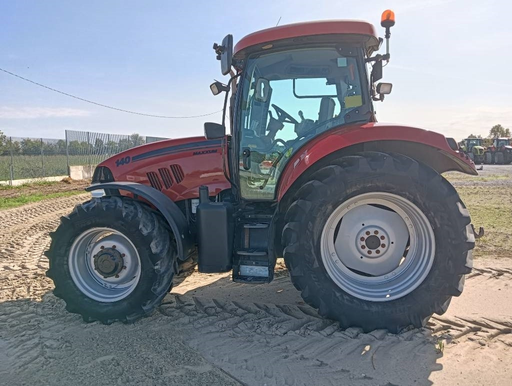 Case IH Maxxum 140 - Трактор: снимка 4 Case IH Maxxum 140 - Трактор: снимка 4