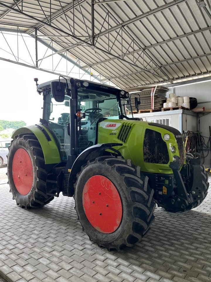 Claas Arion 440 - Трактор: снимка 4 Claas Arion 440 - Трактор: снимка 4