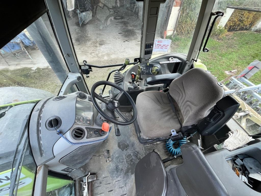 Claas Arion 610 C - Трактор: снимка 5 Claas Arion 610 C - Трактор: снимка 5