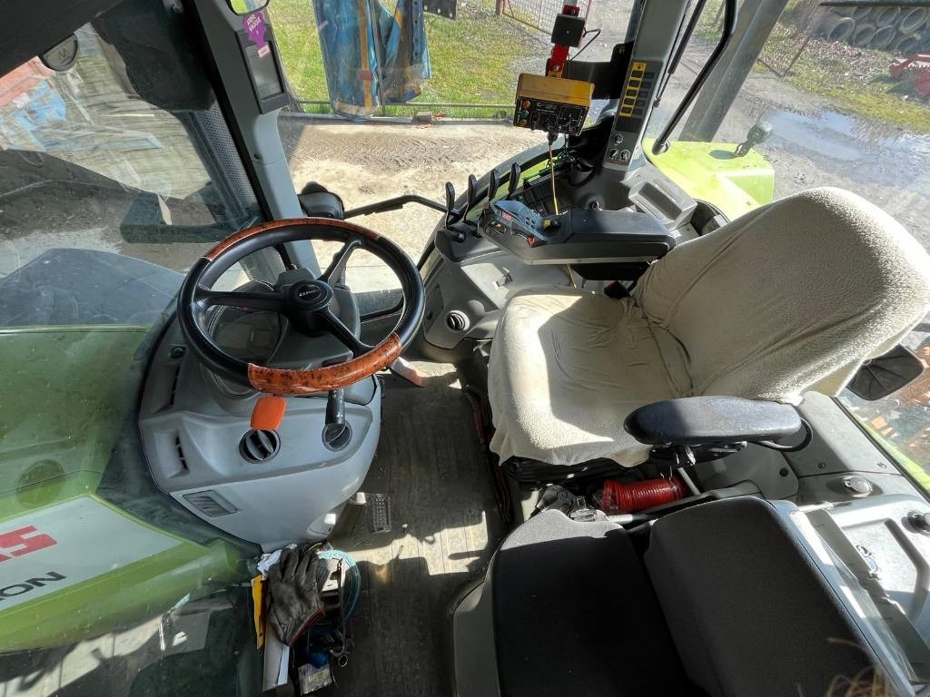 Claas Arion 630 - Трактор: снимка 3 Claas Arion 630 - Трактор: снимка 3