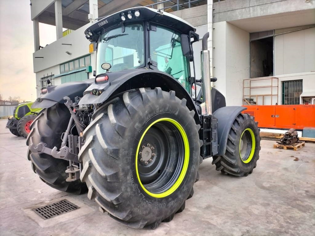 Claas Axion 810 - Трактор: снимка 5 Claas Axion 810 - Трактор: снимка 5
