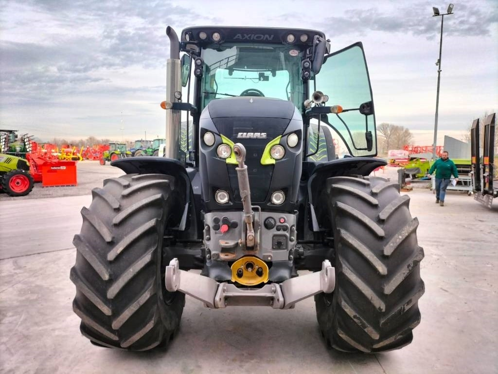 Claas Axion 810 - Трактор: снимка 2 Claas Axion 810 - Трактор: снимка 2