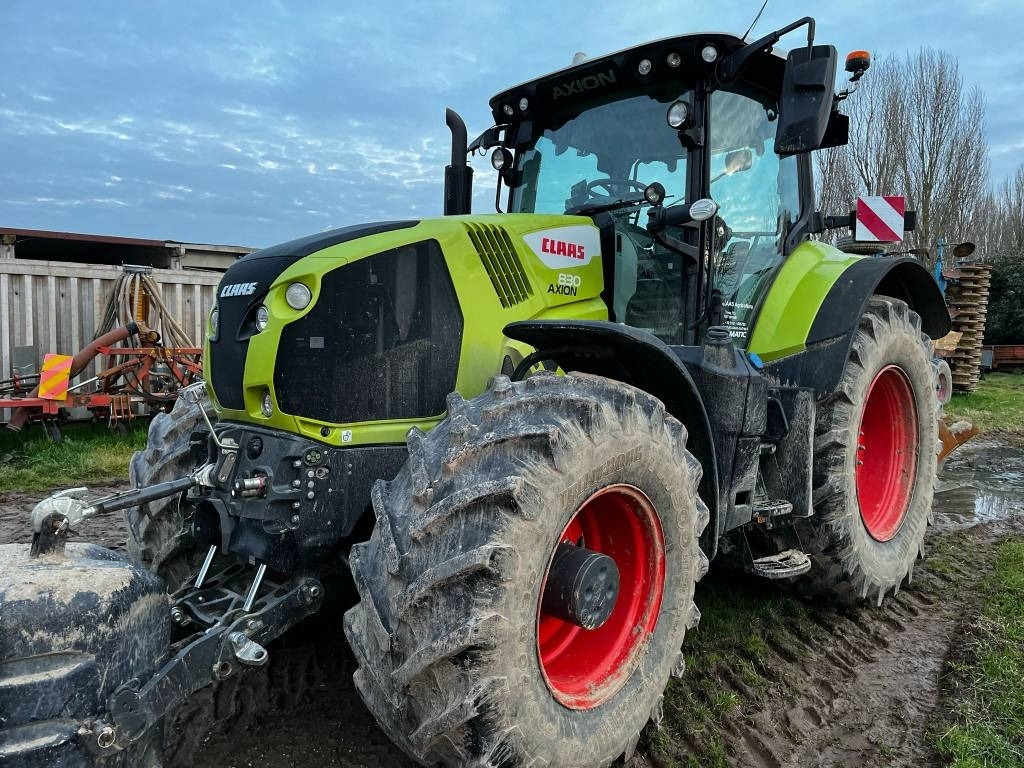 Claas Axion 830 Cmatic - Трактор: снимка 3 Claas Axion 830 Cmatic - Трактор: снимка 3