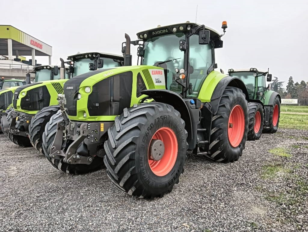 Claas Axion 940 Cmatic - Трактор: снимка 2 Claas Axion 940 Cmatic - Трактор: снимка 2