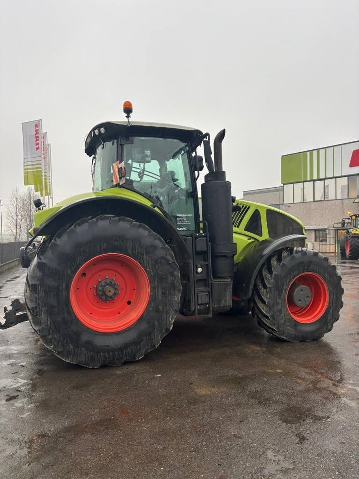 Claas Axion 950 Cmatic - Трактор: снимка 2 Claas Axion 950 Cmatic - Трактор: снимка 2