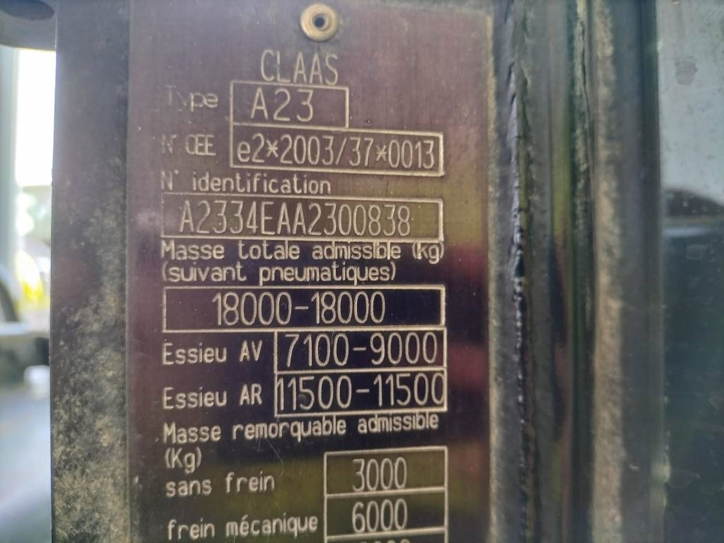 Трактор Claas Axion 950 Cmatic: снимка 10