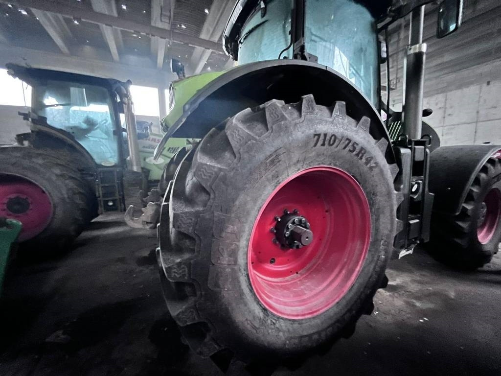 Claas Axion 950 Cmatic - Трактор: снимка 4 Claas Axion 950 Cmatic - Трактор: снимка 4
