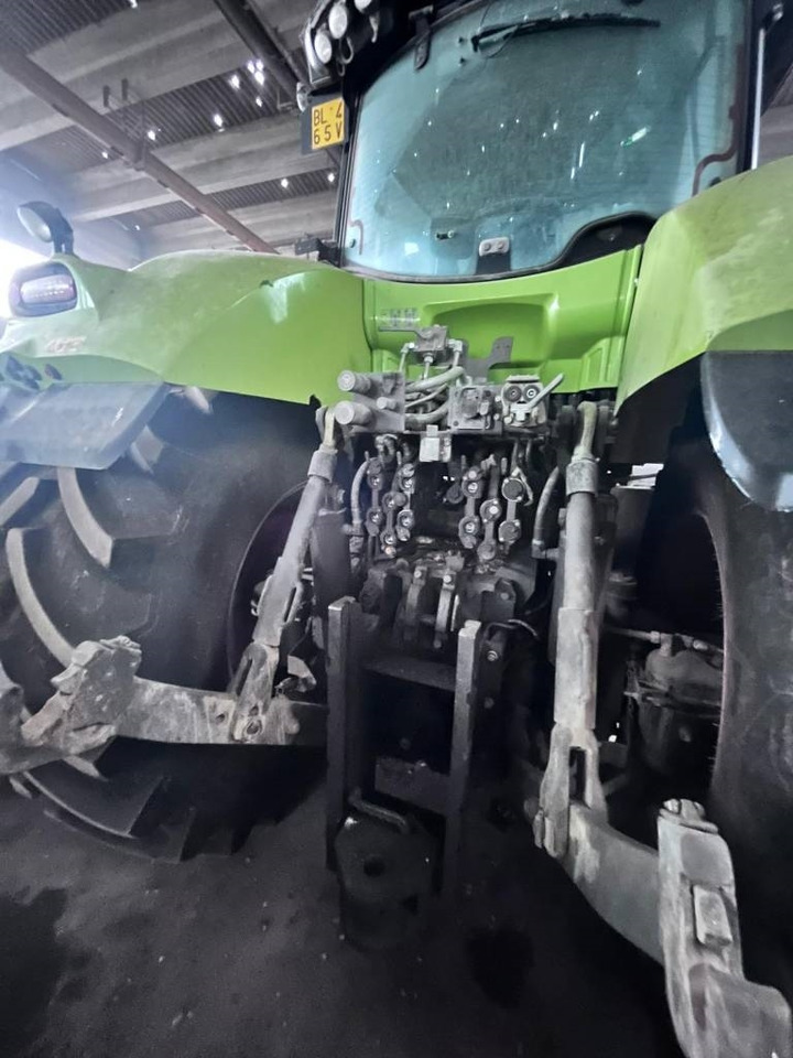 Трактор Claas Axion 950 Cmatic: снимка 6