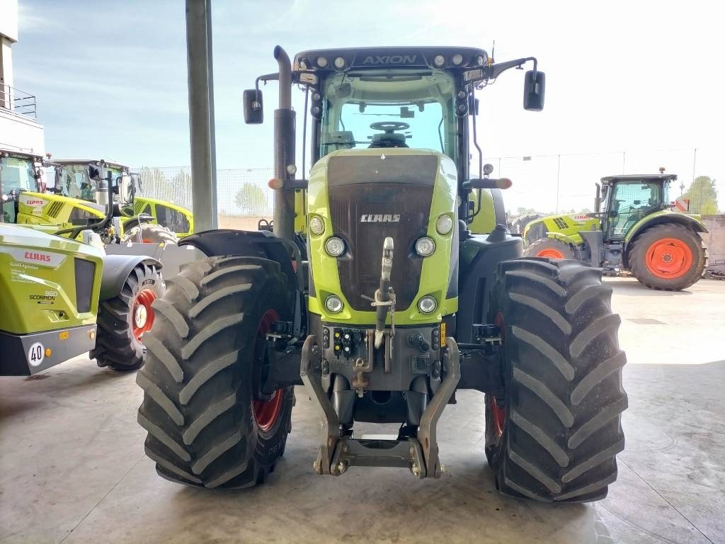 Claas Axion 950 Cmatic - Трактор: снимка 2 Claas Axion 950 Cmatic - Трактор: снимка 2