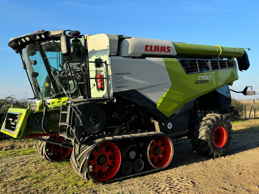 Claas LEXION 7700 TT RISO - Зърнокомбайн: снимка 2 Claas LEXION 7700 TT RISO - Зърнокомбайн: снимка 2