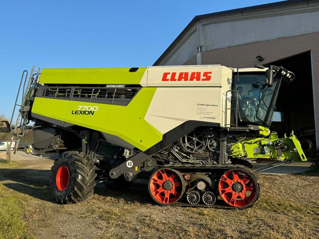 Claas LEXION 7700 TT RISO - Зърнокомбайн: снимка 1 Claas LEXION 7700 TT RISO - Зърнокомбайн: снимка 1