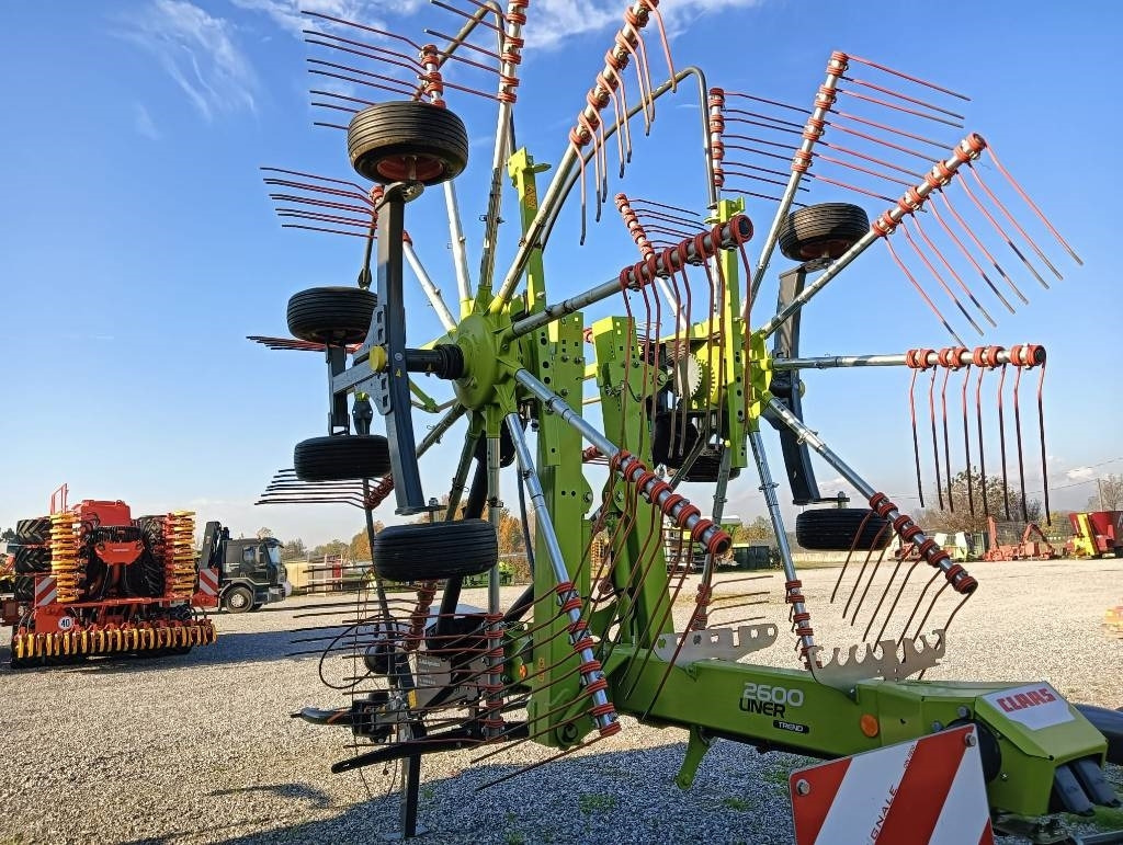 Claas LINER 2600 TREND - Гребло/ Сенообръщачка: снимка 2 Claas LINER 2600 TREND - Гребло/ Сенообръщачка: снимка 2