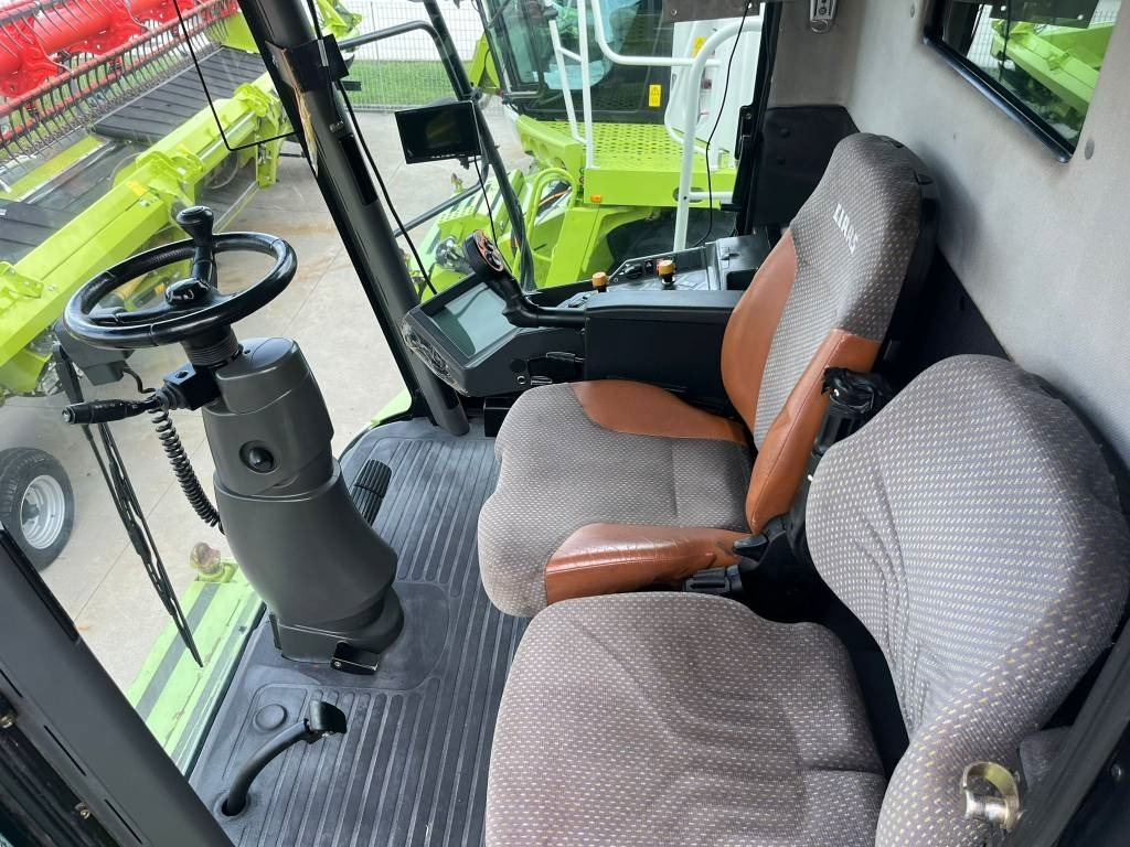 Claas Lexion 560 TT - Зърнокомбайн: снимка 4 Claas Lexion 560 TT - Зърнокомбайн: снимка 4