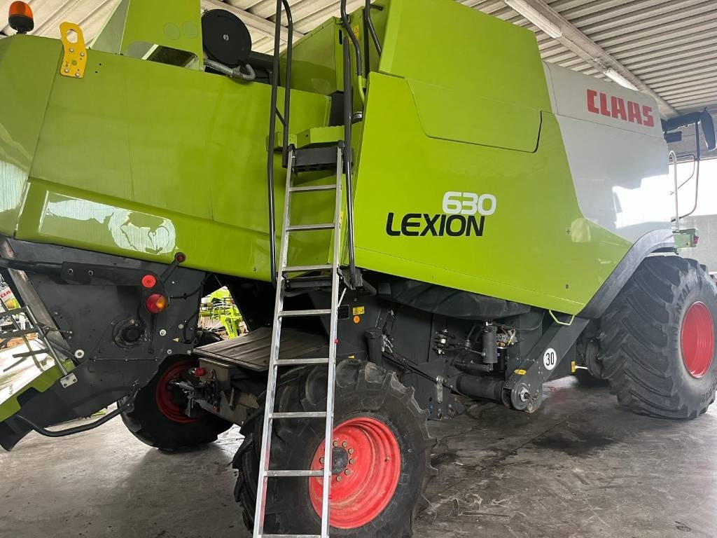 Claas Lexion 630 Montana - Зърнокомбайн: снимка 4 Claas Lexion 630 Montana - Зърнокомбайн: снимка 4