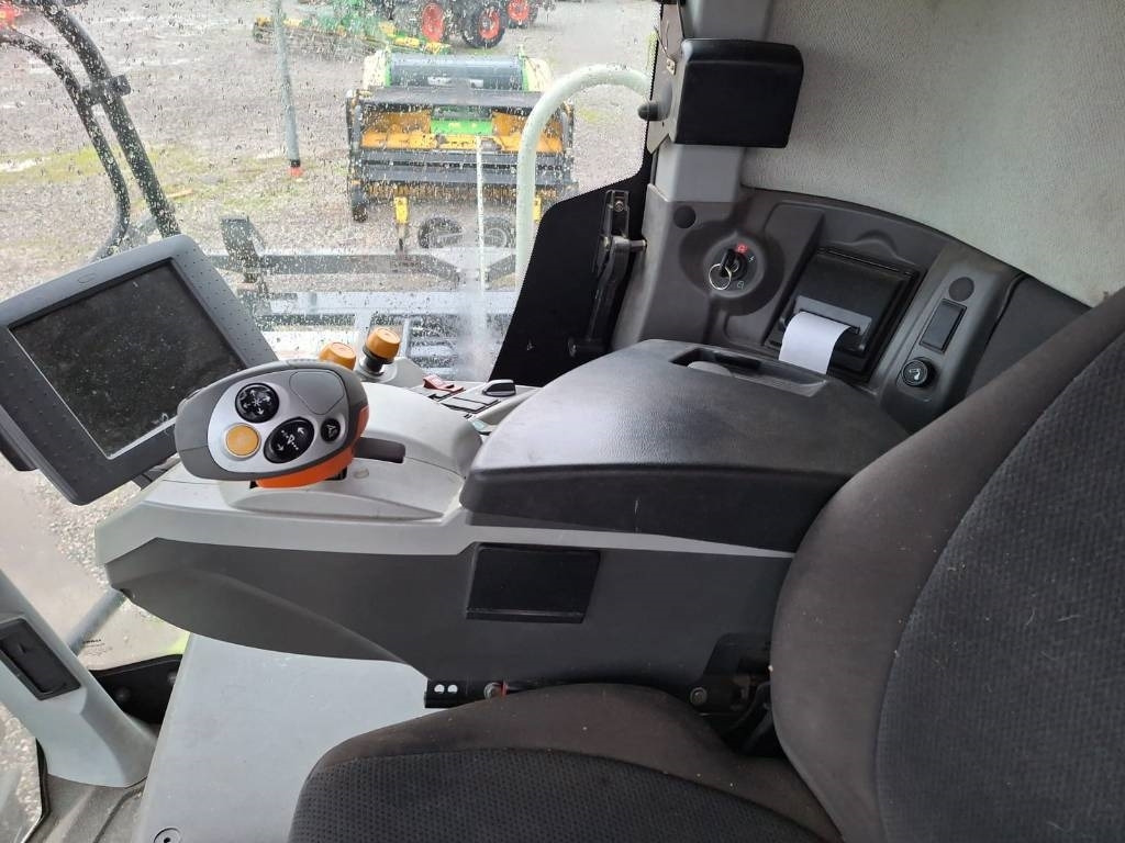 Claas Lexion 740 - Зърнокомбайн: снимка 4 Claas Lexion 740 - Зърнокомбайн: снимка 4