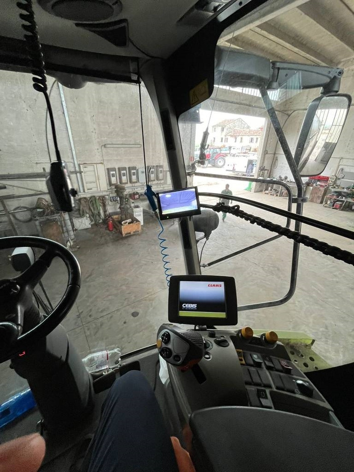 Claas Lexion 760 - Зърнокомбайн: снимка 2 Claas Lexion 760 - Зърнокомбайн: снимка 2