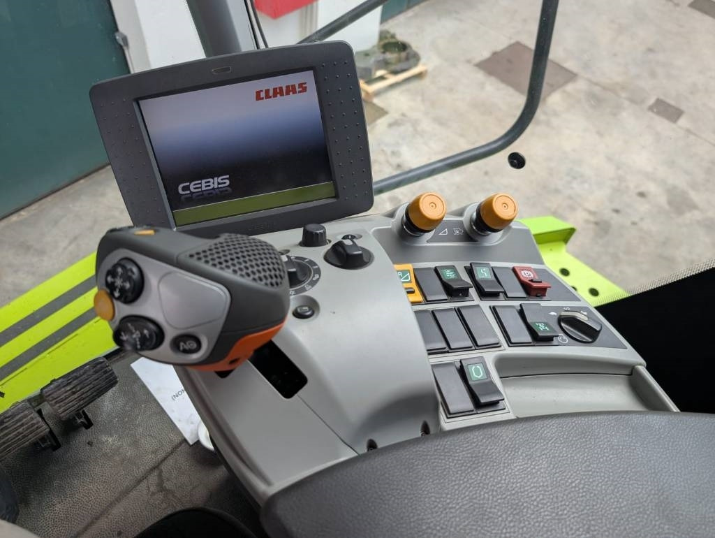 Claas Lexion 760 TT - Зърнокомбайн: снимка 2 Claas Lexion 760 TT - Зърнокомбайн: снимка 2