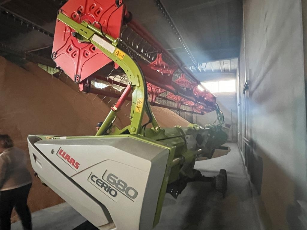 Claas Lexion 7700 TT RISO - Зърнокомбайн: снимка 4 Claas Lexion 7700 TT RISO - Зърнокомбайн: снимка 4
