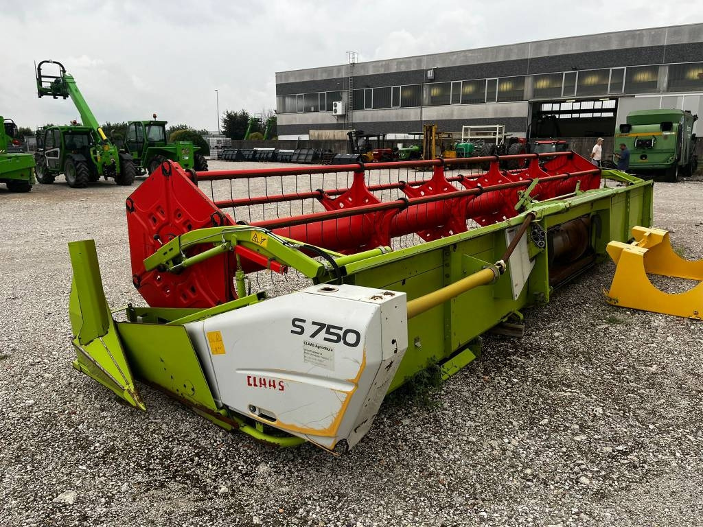 Claas S 750 - Принадлежност за машини за прибиране на реколтата: снимка 1 Claas S 750 - Принадлежност за машини за прибиране на реколтата: снимка 1