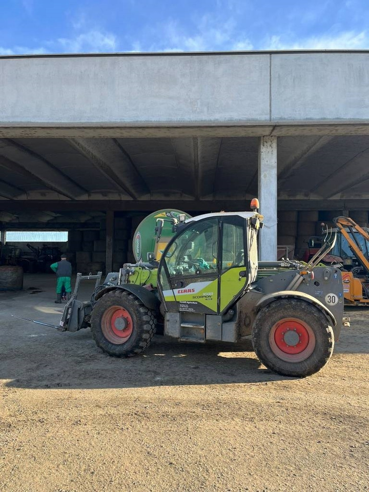 Claas Scorpion 1033 - Телескопичен товарач: снимка 3 Claas Scorpion 1033 - Телескопичен товарач: снимка 3