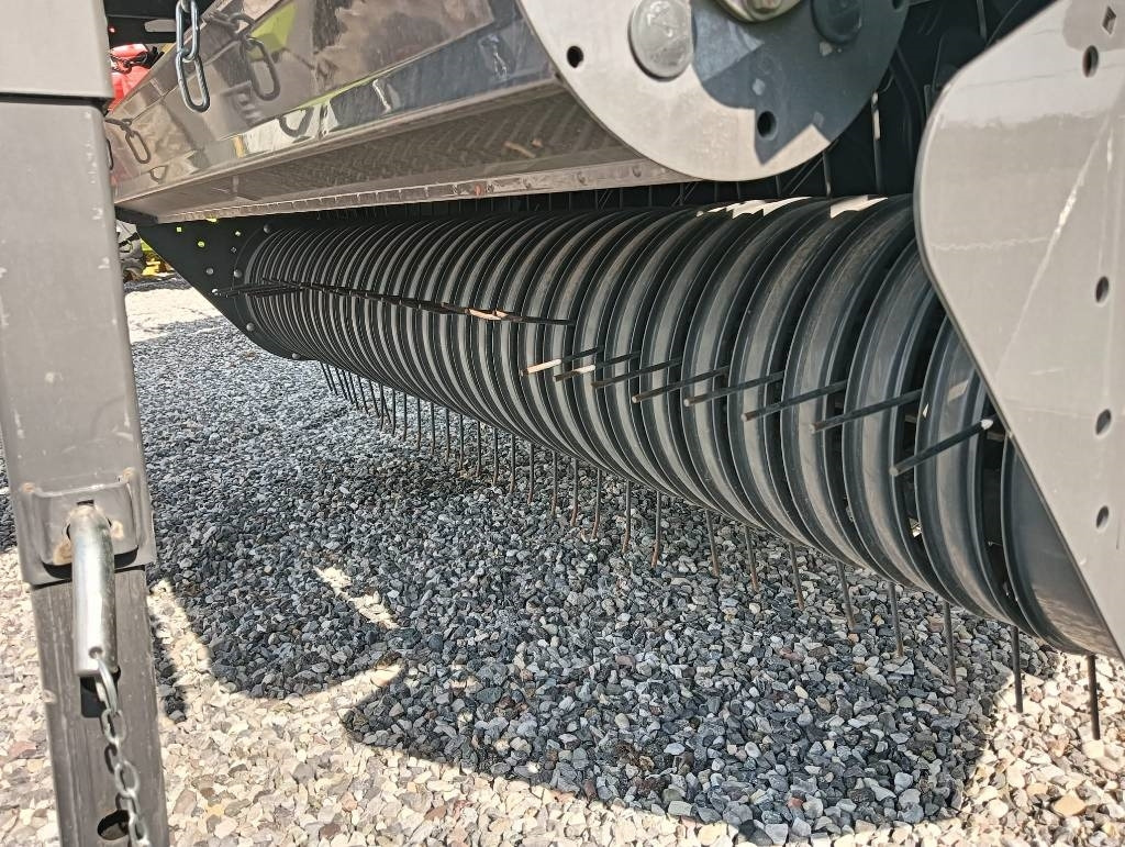 Рулонна сламопреса Claas VARIANT 580 RC: снимка 7