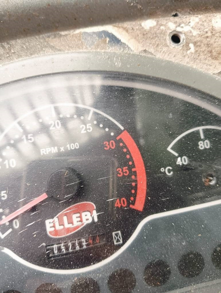 Faresin LEADER 2600 - Миксер-вагон: снимка 2 Faresin LEADER 2600 - Миксер-вагон: снимка 2