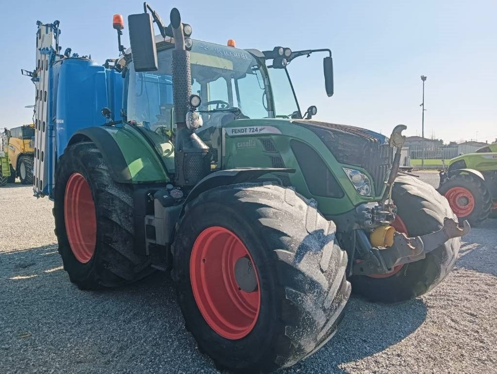 Fendt 724 Profi Plus - Трактор: снимка 1 Fendt 724 Profi Plus - Трактор: снимка 1