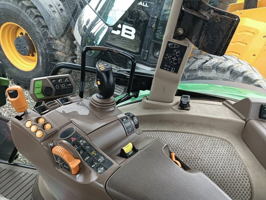 John Deere 5125 R - Трактор: снимка 5 John Deere 5125 R - Трактор: снимка 5