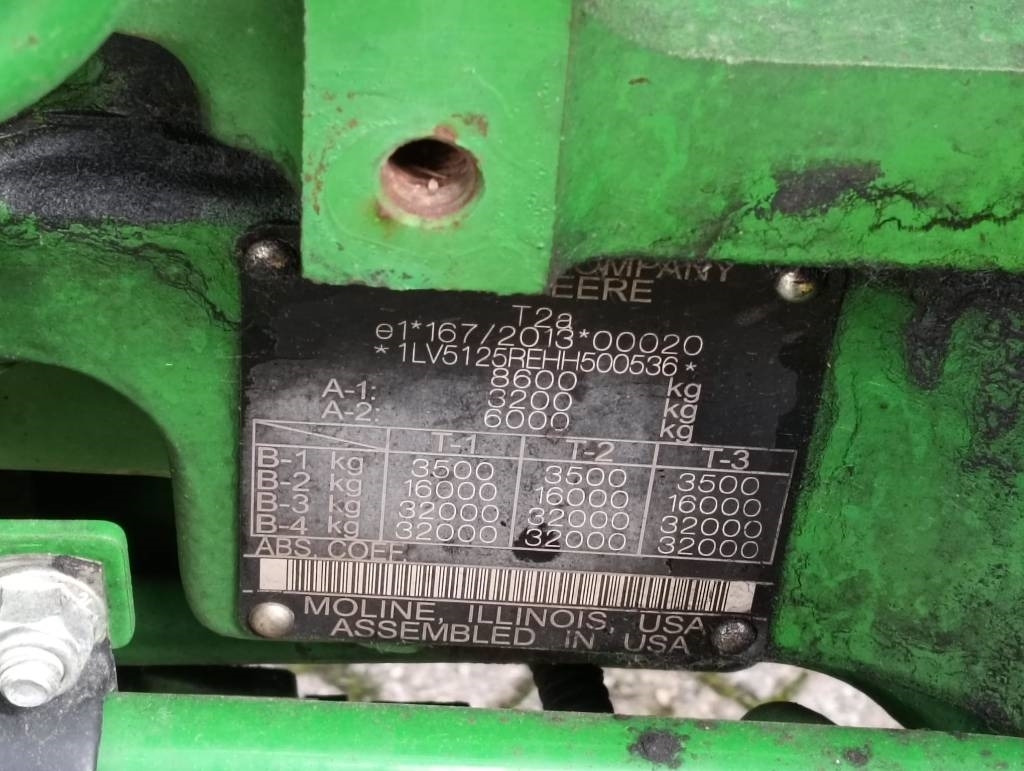 John Deere 5125 R - Трактор: снимка 3 John Deere 5125 R - Трактор: снимка 3