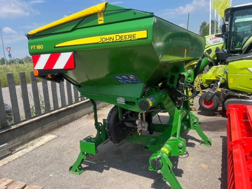 John Deere FT 180 - Тороразпръсквачка: снимка 5 John Deere FT 180 - Тороразпръсквачка: снимка 5