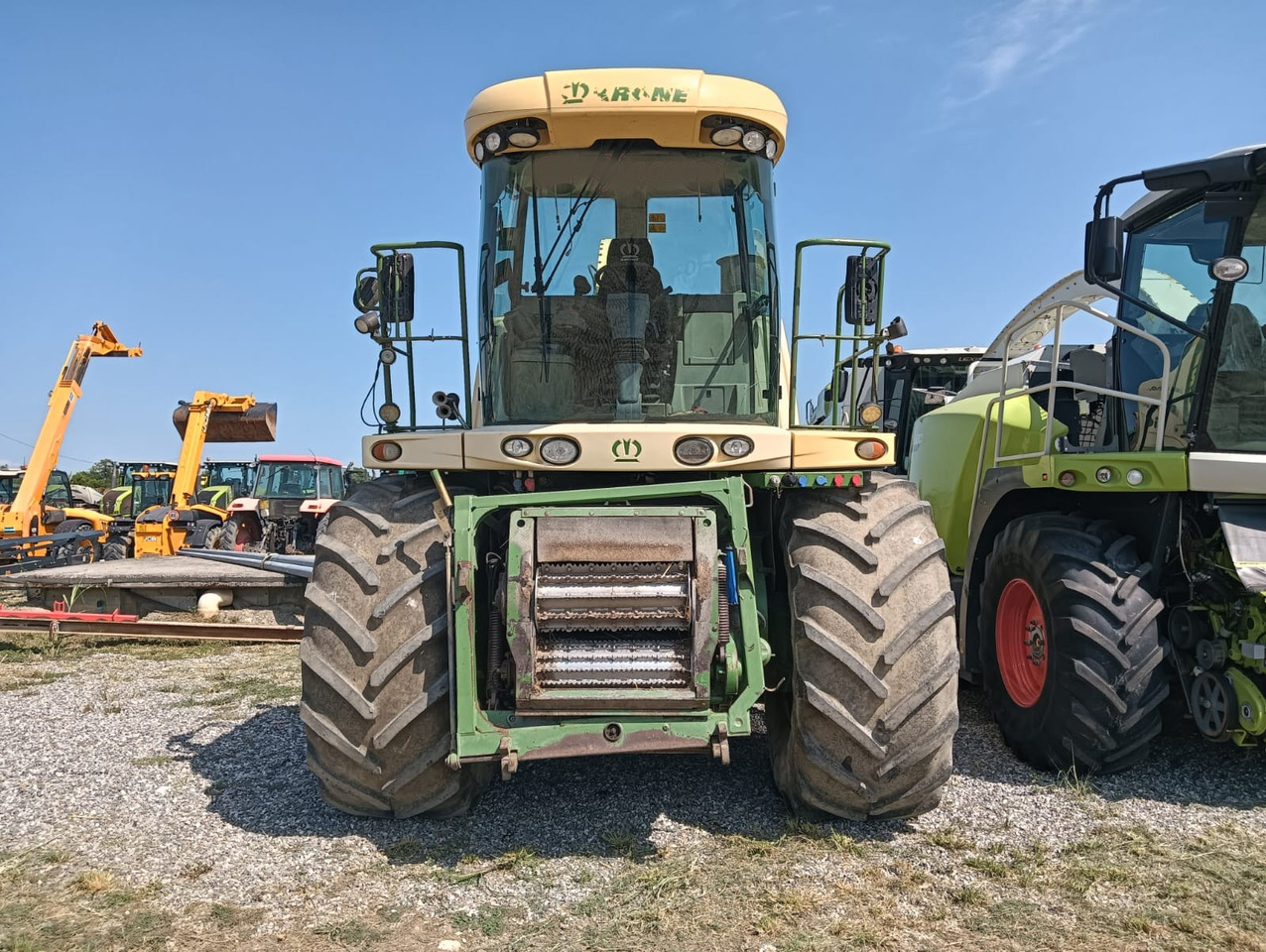 KRONE BIG X 850 - Силажокомбайн: снимка 2 KRONE BIG X 850 - Силажокомбайн: снимка 2
